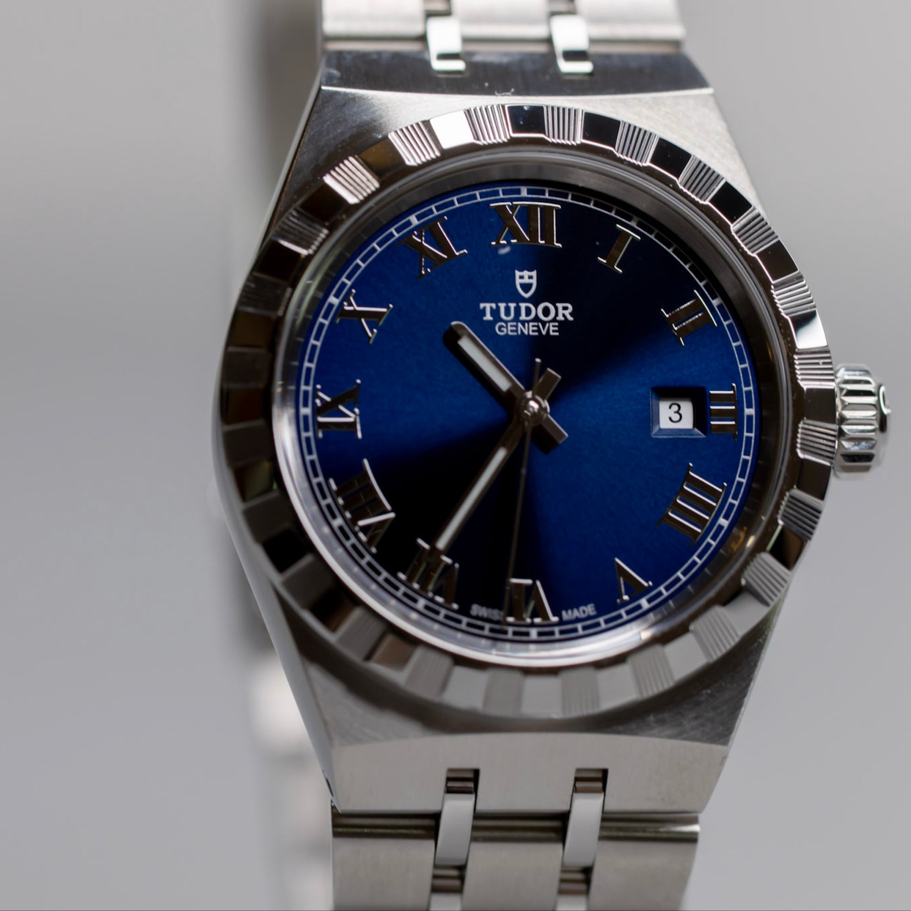 Tudor Royal 28300 Blue Dial 28mm Automatic Steel Integrated Bracelet Date