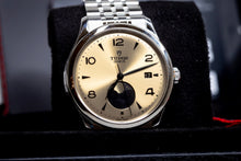 Tudor 1926 Luna Moon Phase