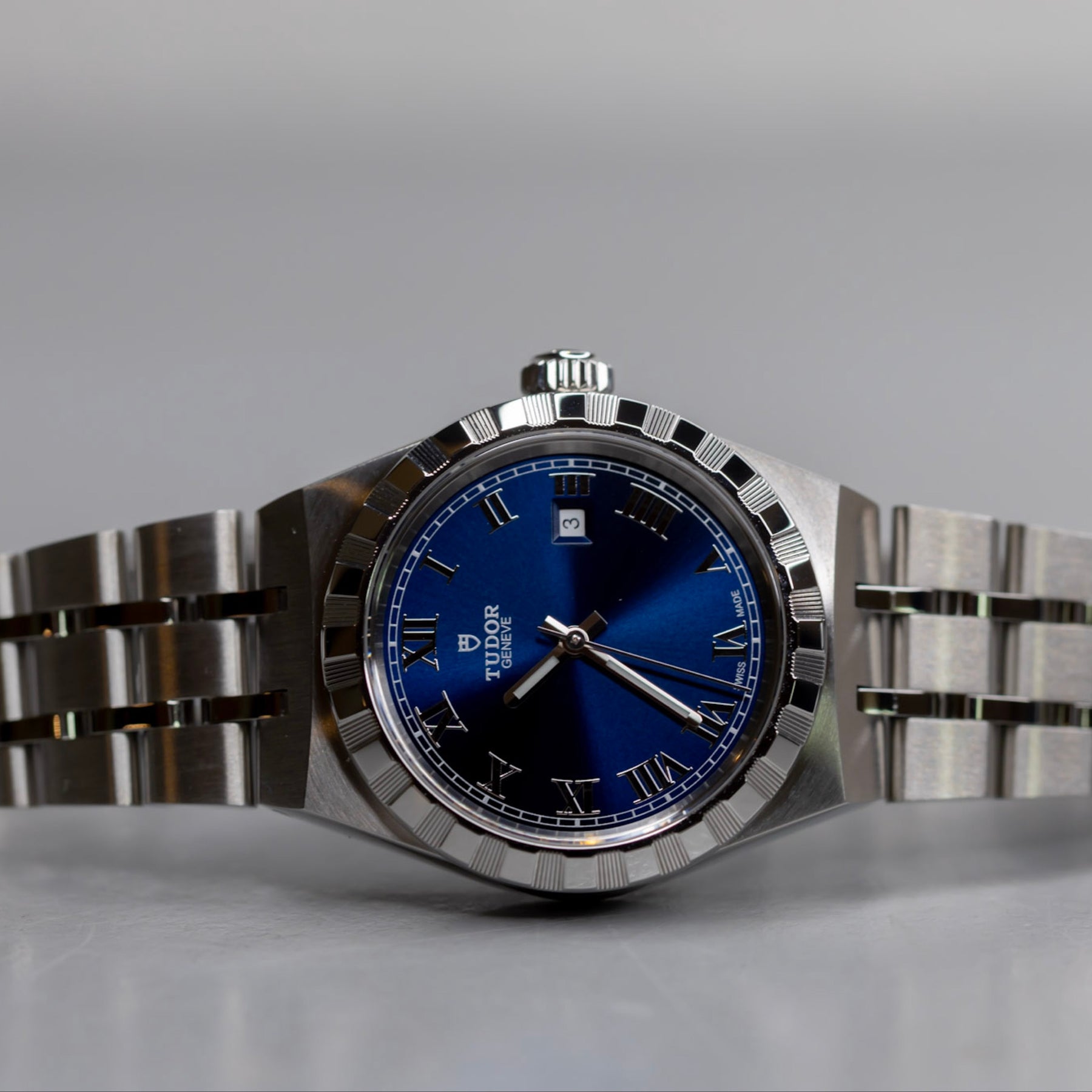 Tudor Royal 28300 Blue Dial 28mm Automatic Steel Integrated Bracelet Date