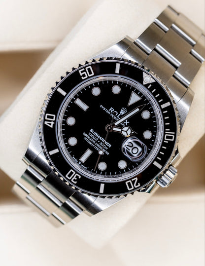 2025 Rolex Submariner Date - Complete Amazing Condition
