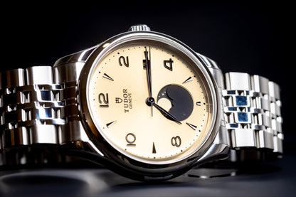 Tudor 1926 Luna Moon Phase