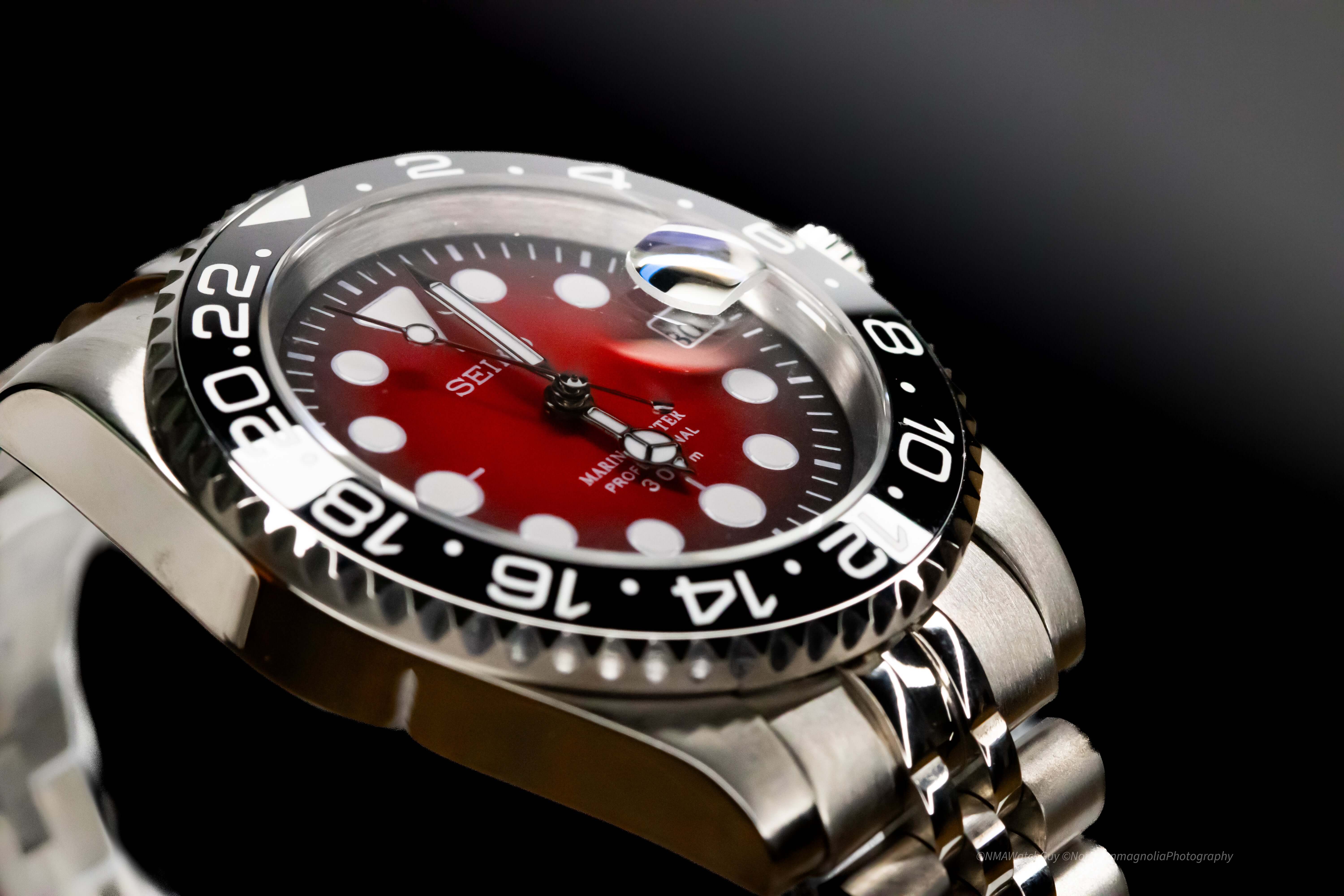 Seiko Mod Red Diver | Custom NH35 Automatic Watch – Kingdom Watch