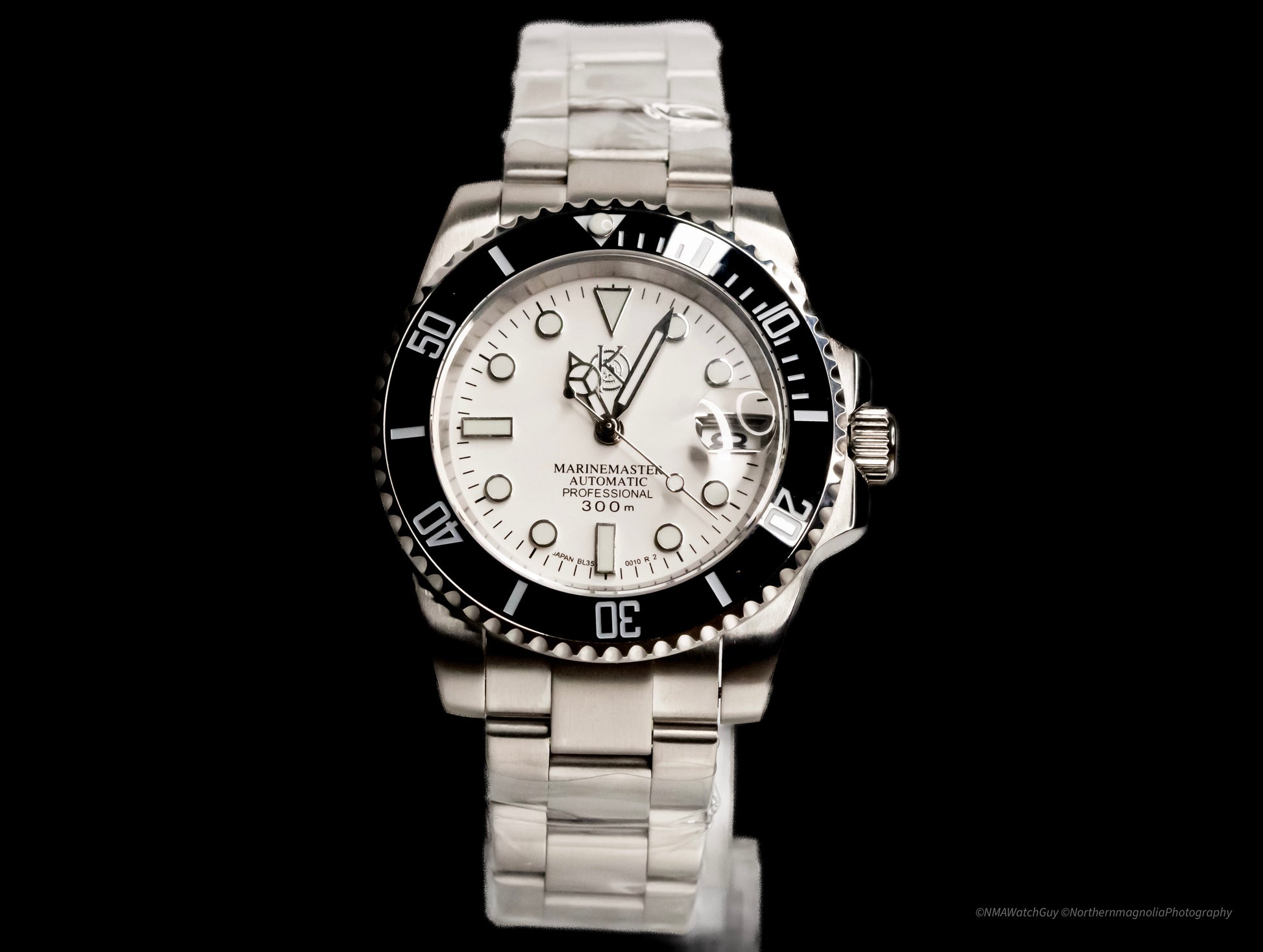 The Trident -White image 0