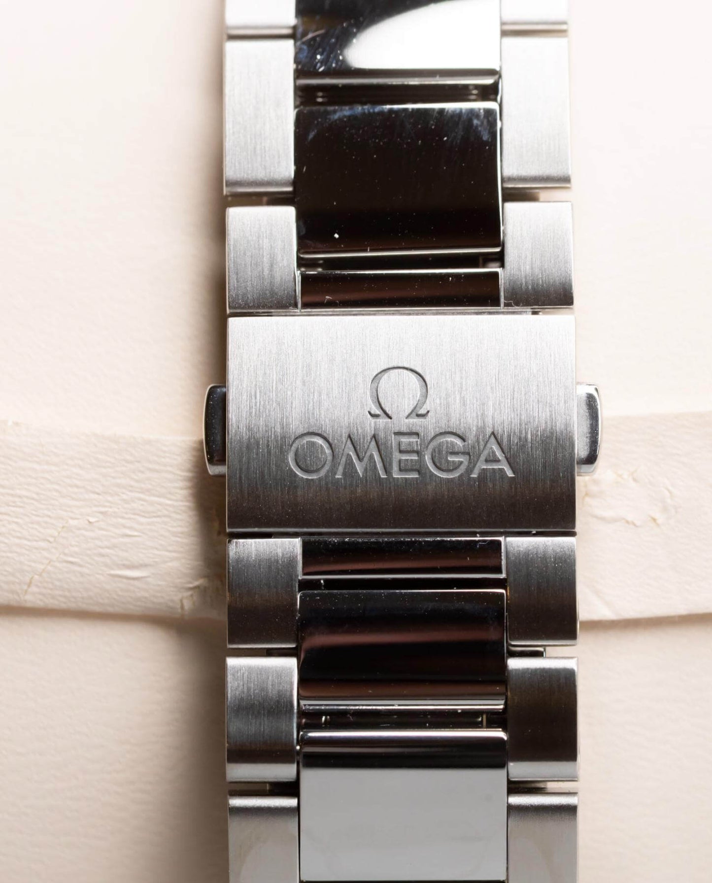 Omega Aqua Terra 150M