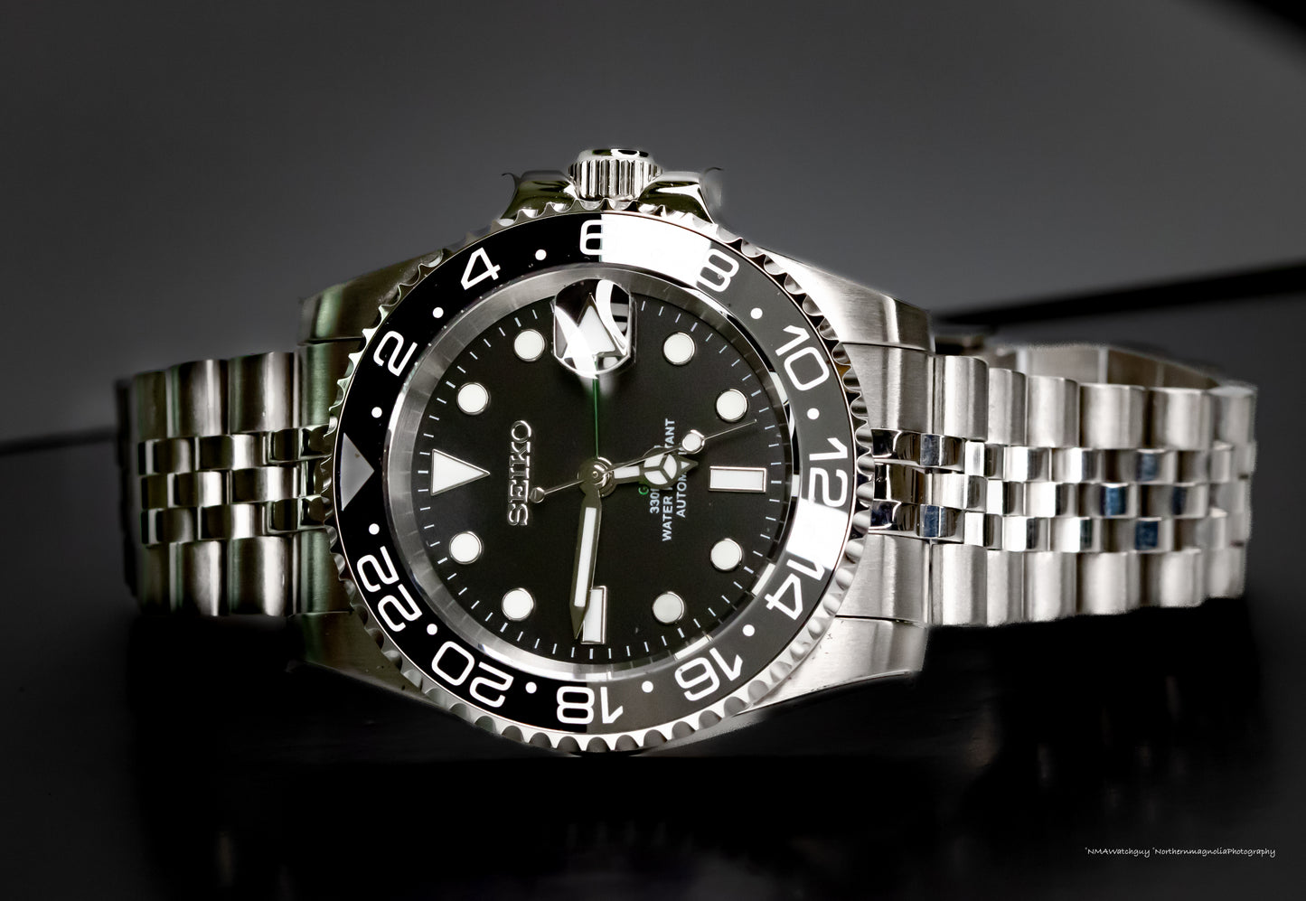 Seikomod Bruce Wayne GMT image 4