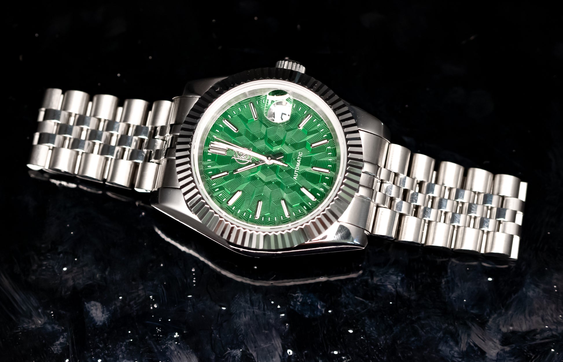 The RoyalDate - Forest Green image 2