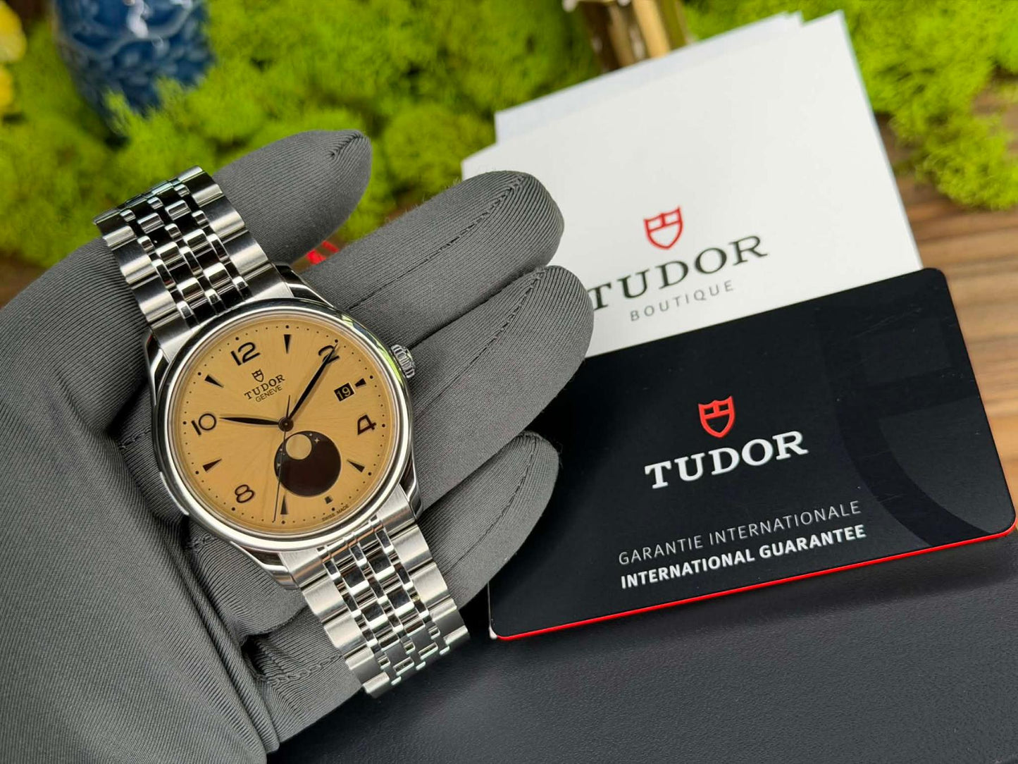Tudor 1926 Luna Moon Phase