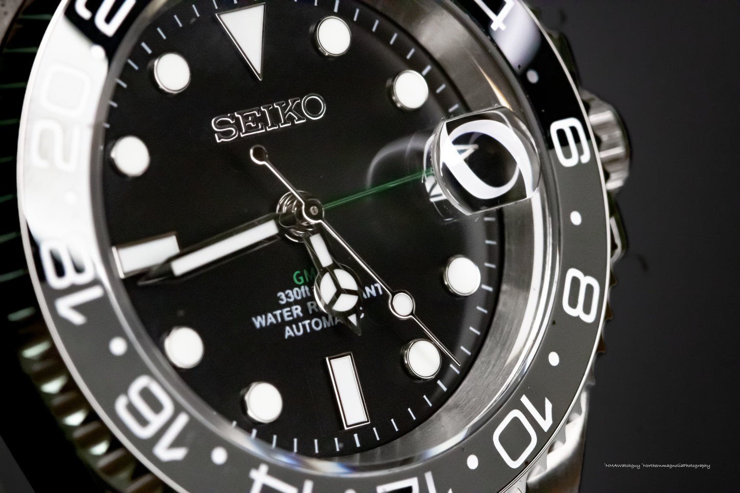Seikomod Bruce Wayne GMT image 3