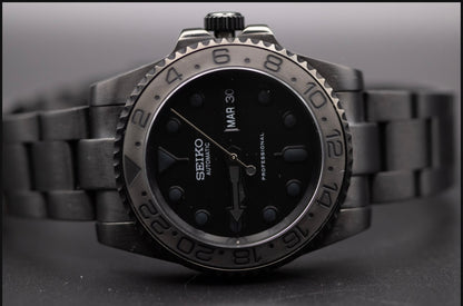 Seikomod Black on Black Diver image 2