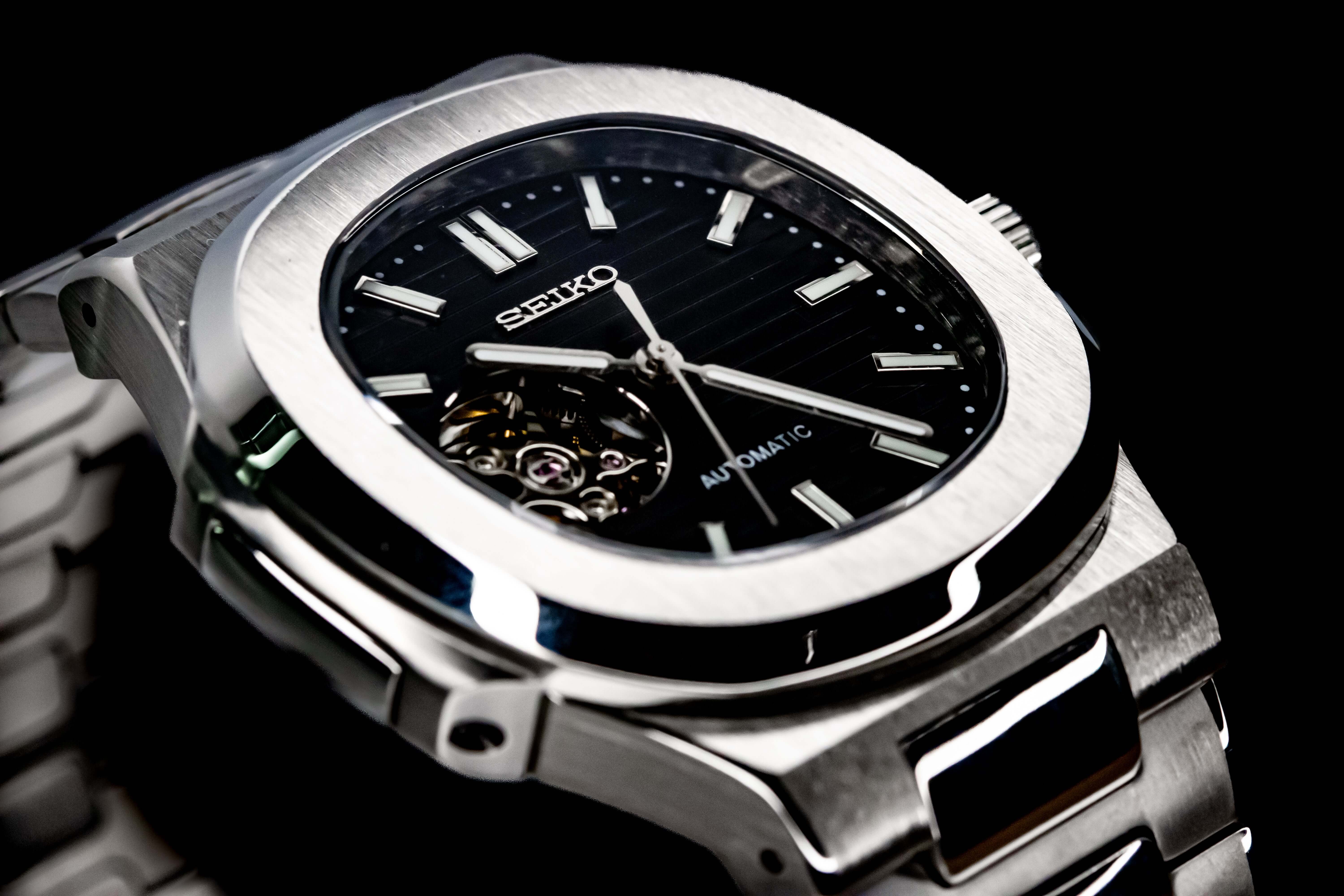 Nautilus Open Heart Silver Black – NH34 Seiko Mod Watch – Kingdom