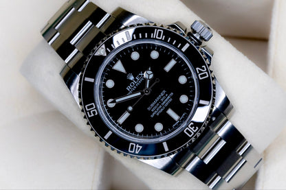 2017 Rolex Submariner "No Date" Amazing Condition! Complete Set!