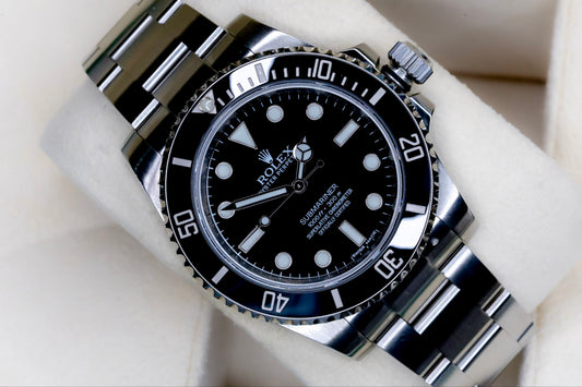 2017 Rolex Submariner "No Date" Amazing Condition! Complete Set!