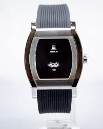 2025 Maen Grand Tonneau Jump Hour 34mm Black Dial Rubber Strap (MNL.02)