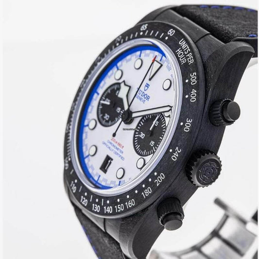 TUDOR BLACK BAY CHRONO “CARBON 25” LIMITED EDITION (79377KN)