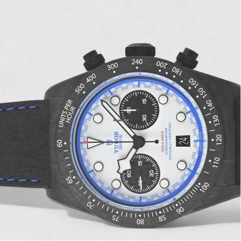 TUDOR BLACK BAY CHRONO “CARBON 25” LIMITED EDITION (79377KN)