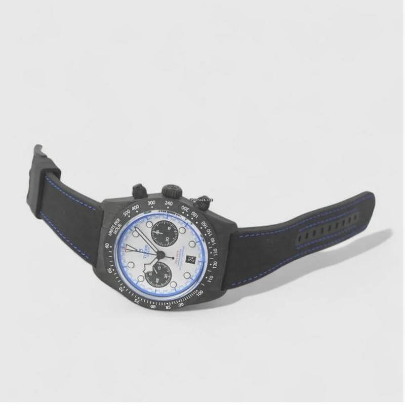 TUDOR BLACK BAY CHRONO “CARBON 25” LIMITED EDITION (79377KN)